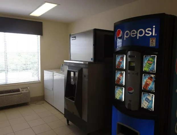 Wingate by Wyndham San Marcos hotel detail image 4