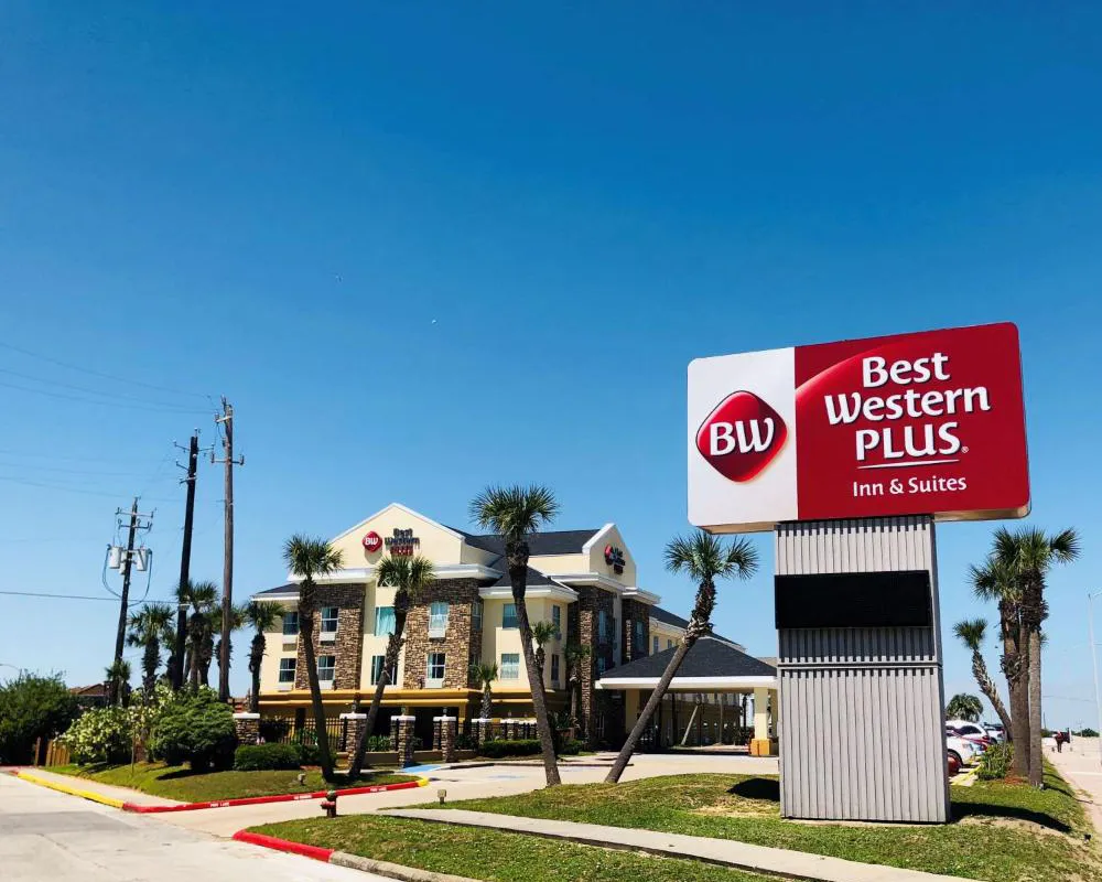 Best Western Plus Seawall Inn & Suites By The Beach hotel hero