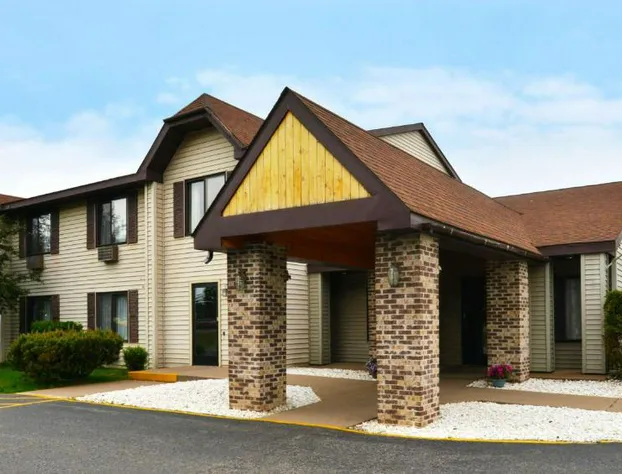 Magnuson Hotel Country Inn hotel detail image 3