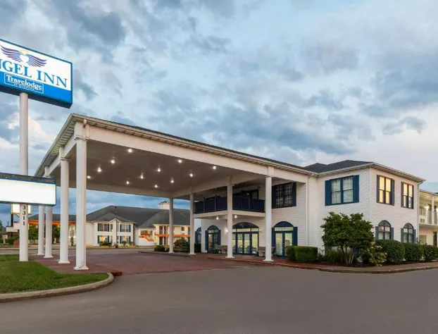 Angel Inn Near IMAX, a Travelodge by Wyndham hotel detail image 1