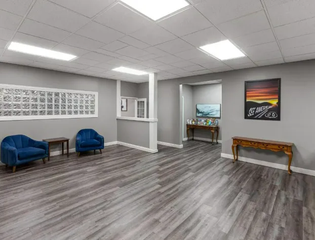 Angel Inn Near IMAX, a Travelodge by Wyndham hotel detail image 3