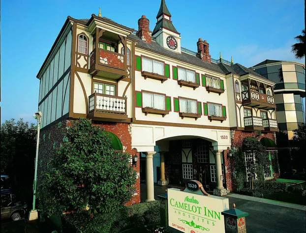 Anaheim Camelot Inn & Suites hotel detail image 2