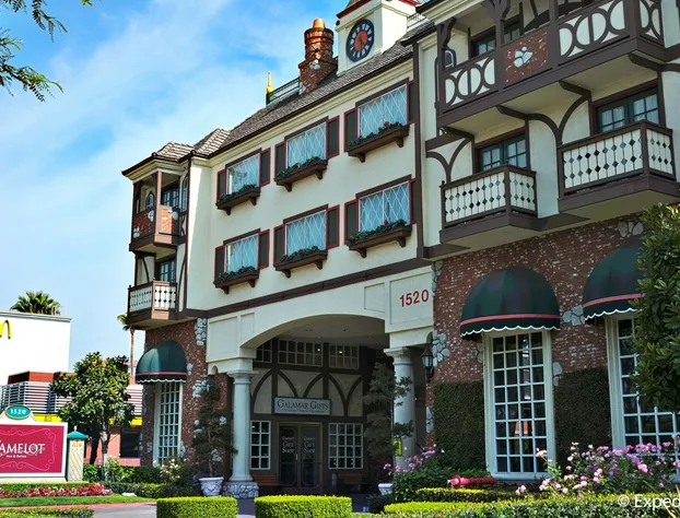 Anaheim Camelot Inn & Suites hotel detail image 4