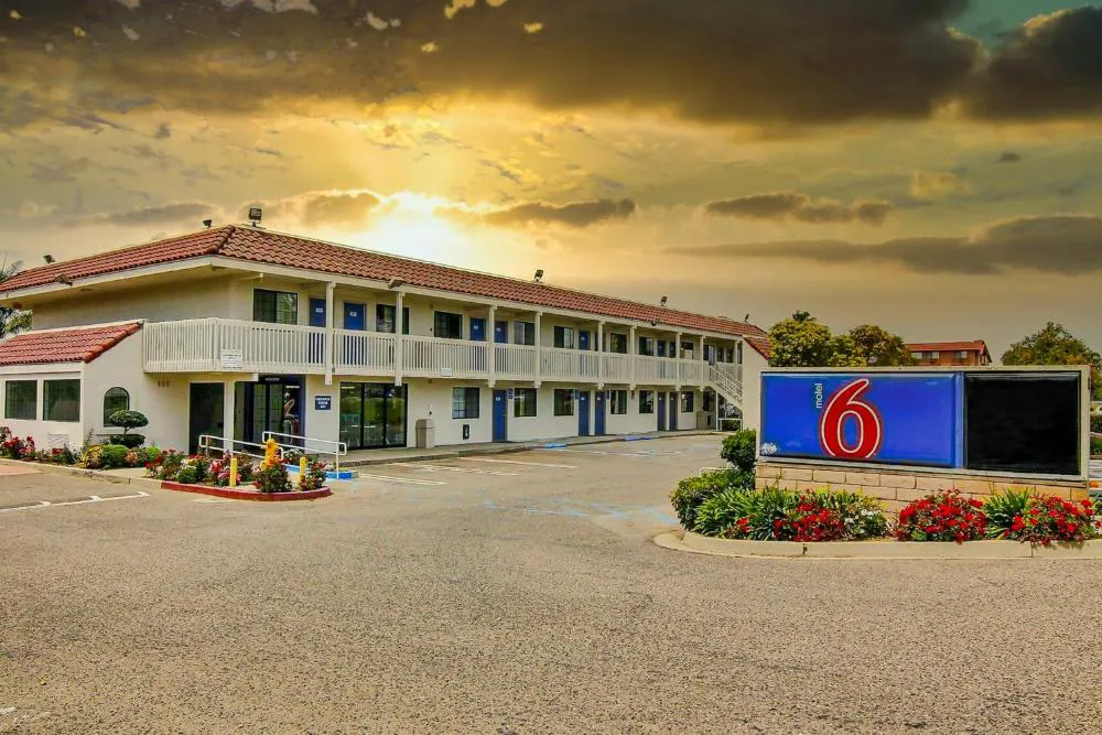 Motel 6 Lompoc, CA hotel hero
