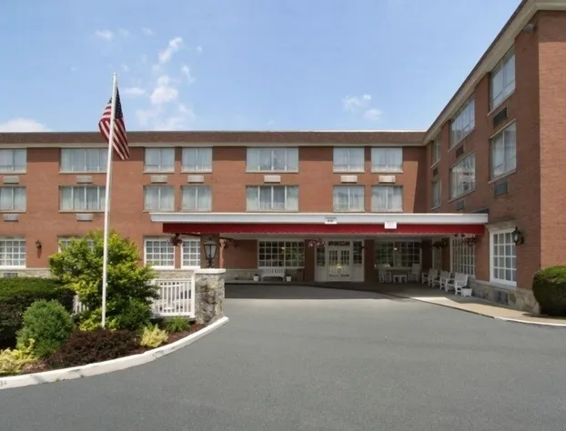 Ramada by Wyndham Ligonier hotel detail image 1