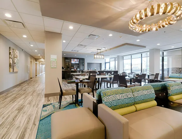 Holiday Inn Knoxville N - Merchant Drive by IHG hotel detail image 4