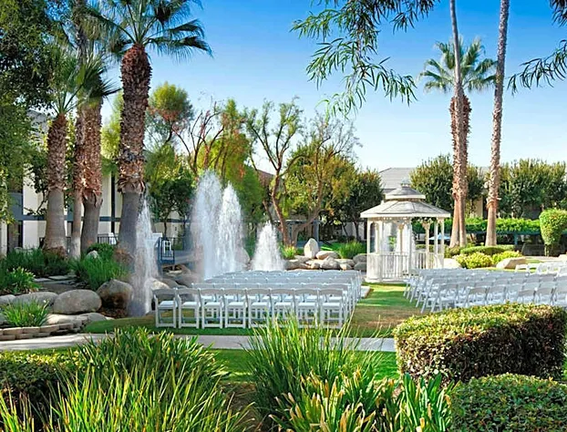 Four Points by Sheraton Bakersfield hotel detail image 1