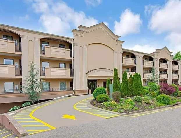 Travelodge by Wyndham Parsippany hotel detail image 1