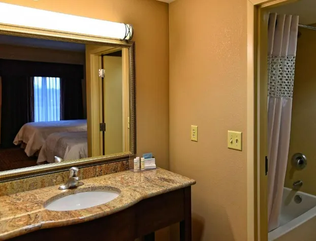 Hampton Inn Geneseo hotel detail image 4