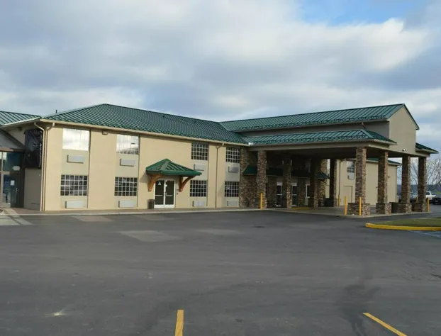 Wyndham Garden Cross Lanes Charleston hotel detail image 1