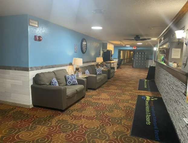 Ramada by Wyndham Williamsburg Wasserbahn Waterprk hotel detail image 3