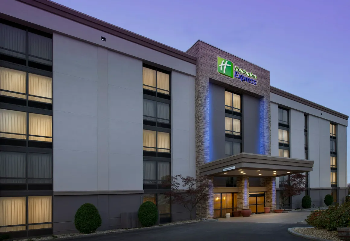 Holiday Inn Express Boston North-Woburn by IHG hotel hero