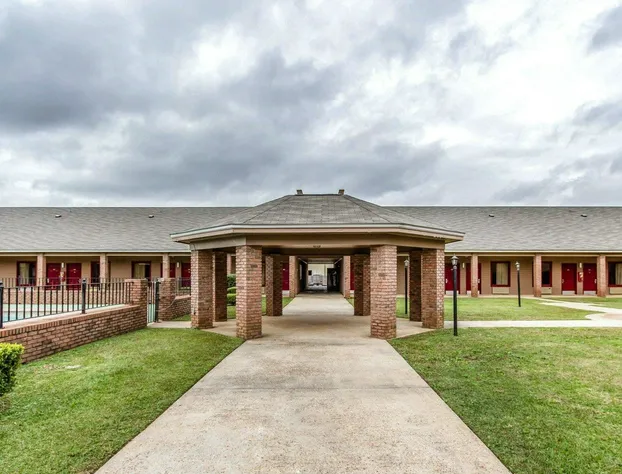 Econo Lodge Inn & Suites Enterprise hotel detail image 4