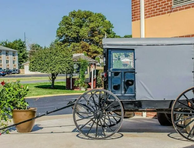 Baymont by Wyndham Lancaster PA Dutch Country hotel detail image 2