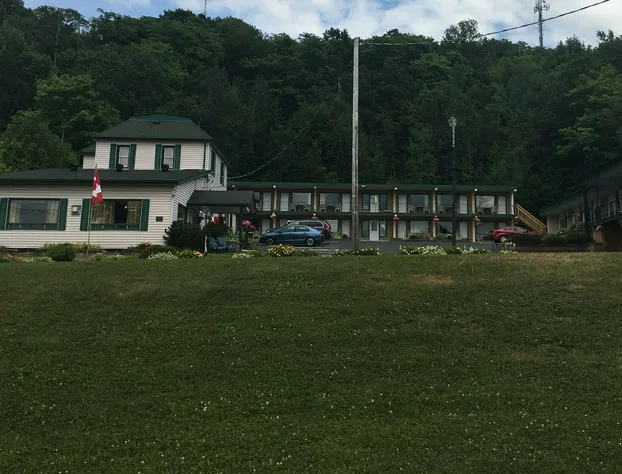 Knights Inn Huntsville, ON hotel detail image 1