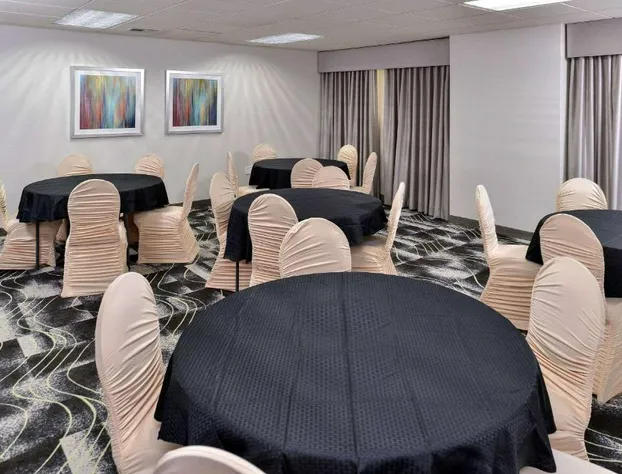 Comfort Inn & Suites Frisco - Plano hotel detail image 3