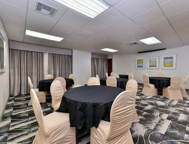 Comfort Inn & Suites Frisco - Plano hotel detail image 3