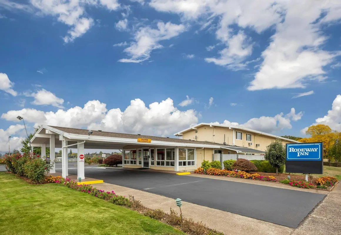 Rodeway Inn Albany hotel hero