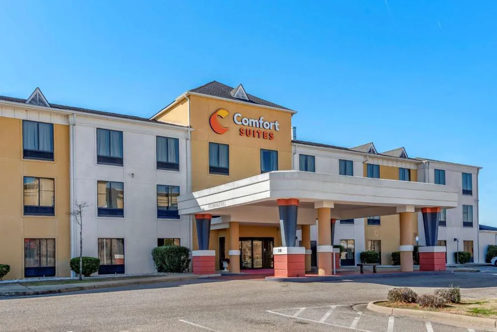 Comfort Suites Airport South hotel hero