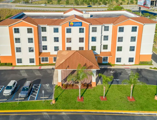 Comfort Inn & Suites Maingate South hotel detail image 1