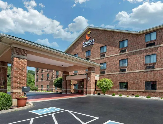 Comfort Inn & Suites Lawrenceburg hotel detail image 2