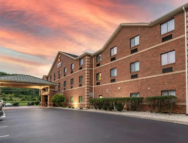 Comfort Inn & Suites Lawrenceburg hotel detail image 3