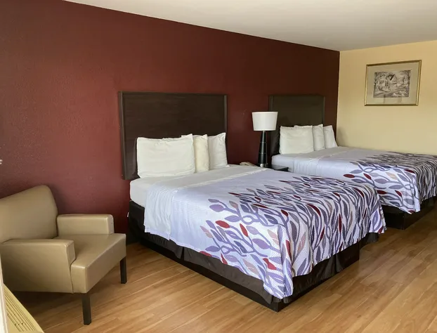 Red Roof Inn & Suites Cleveland, TN hotel detail image 3