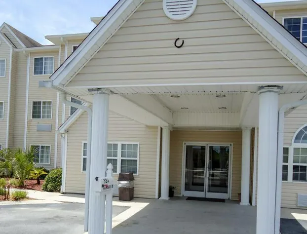 Golden Isles Inn & Suites Brunswick South hotel detail image 1