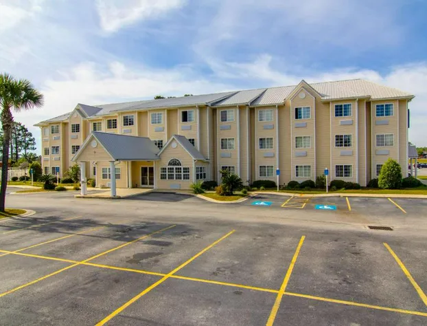 Americas Best Value Inn & Suites Brunswick hotel detail image 1