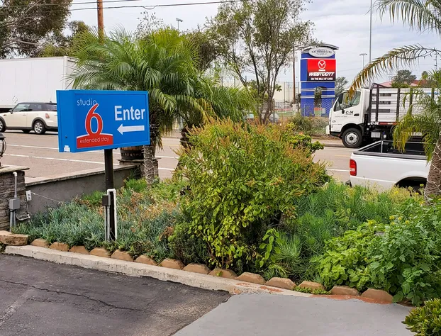 Studio 6 National City, CA - Naval Base San Diego hotel detail image 3