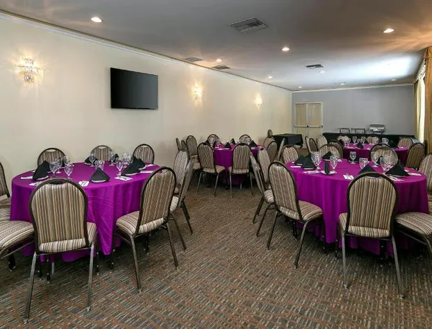 Holiday Inn West Covina Hotel hotel detail image 3