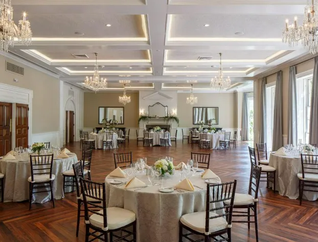 The Tidewater Inn hotel detail image 3