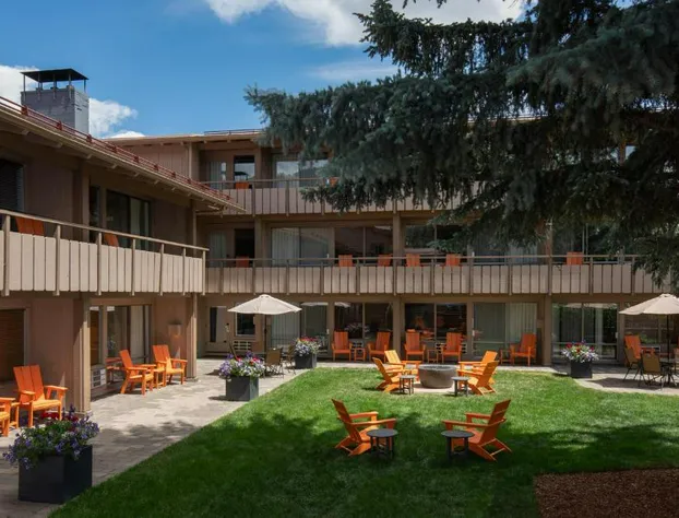 Tamarack Lodge Sun Valley hotel detail image 1