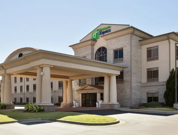Holiday Inn Express Hotel and Suites of Opelika/Auburn by IHG hotel detail image 2