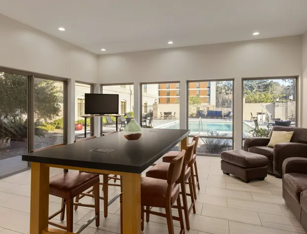 Holiday Inn Express Hotel and Suites of Opelika/Auburn by IHG hotel detail image 3