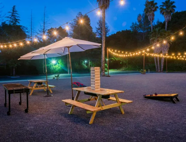 Los Gatos Lodge hotel detail image 1