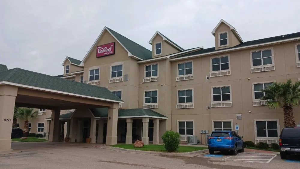 Red Roof Inn & Suites Midland hotel hero