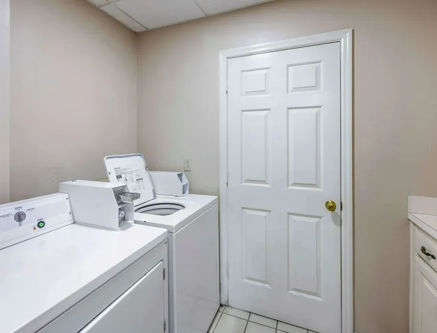 Best Western Spring Hill Inn & Suites hotel detail image 3