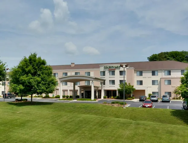 Courtyard by Marriott Danville hotel detail image 1