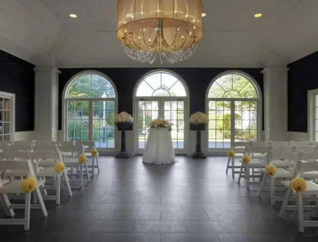 Ethan Allen Hotel hotel detail image 1