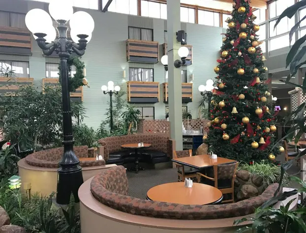 Baymont by Wyndham Red Deer hotel detail image 2