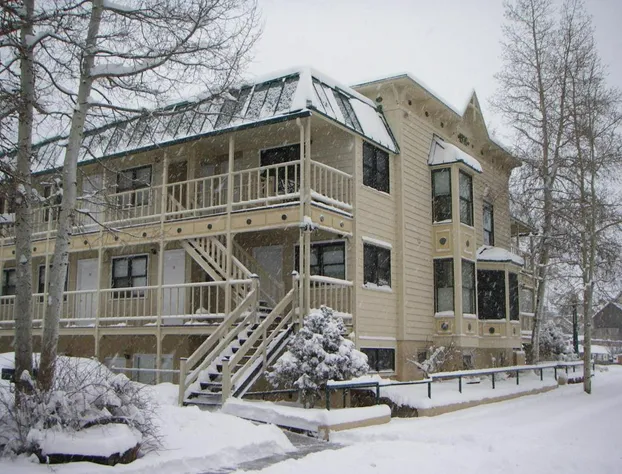 The Victorian Inn hotel detail image 3