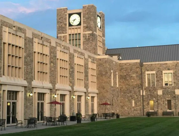 The Inn at Virginia Tech and Skelton Conference Center hotel detail image 4