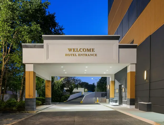 Courtyard New Haven at Yale hotel detail image 3