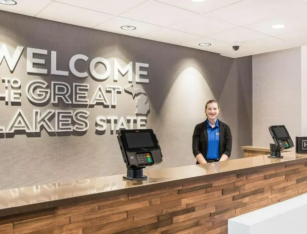 Hampton Inn & Suites Houghton hotel detail image 1