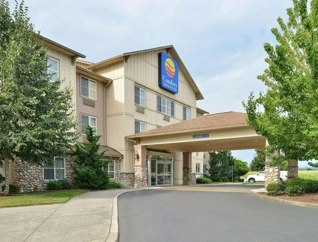 Comfort Inn & Suites McMinnville Wine Country hotel detail image 1