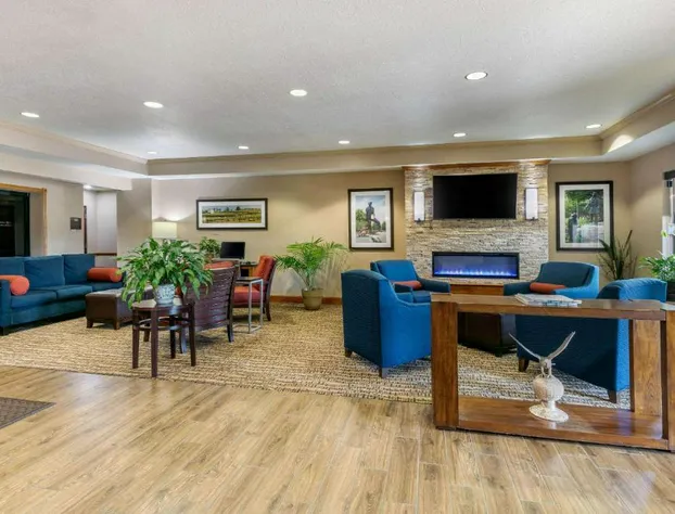 Comfort Suites Hopkinsville near Fort Campbell hotel detail image 3