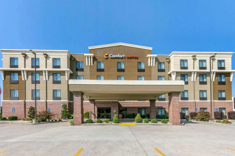 Comfort Suites Hopkinsville near Fort Campbell hotel hero