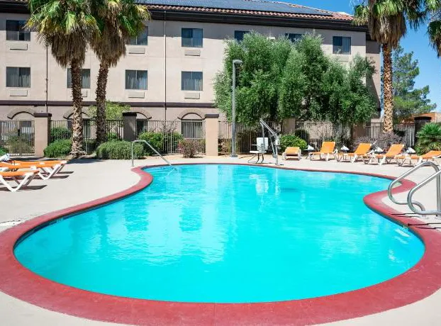 Holiday Inn Express & Suites Barstow - Route 66 by IHG hotel detail image 1