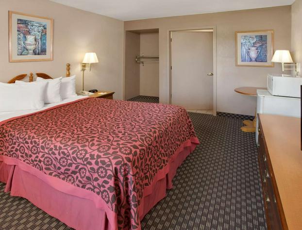 Days Inn & Suites by Wyndham Kokomo hotel detail image 3